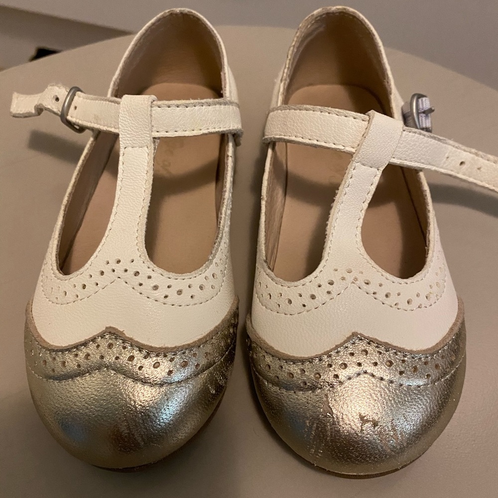 Girls t-bar shoes